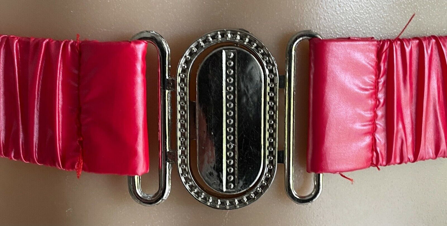 Ladies Belt Elastic Red PU Silver Tone Interlock Buckle Sz 8 10 Retro 1980’s