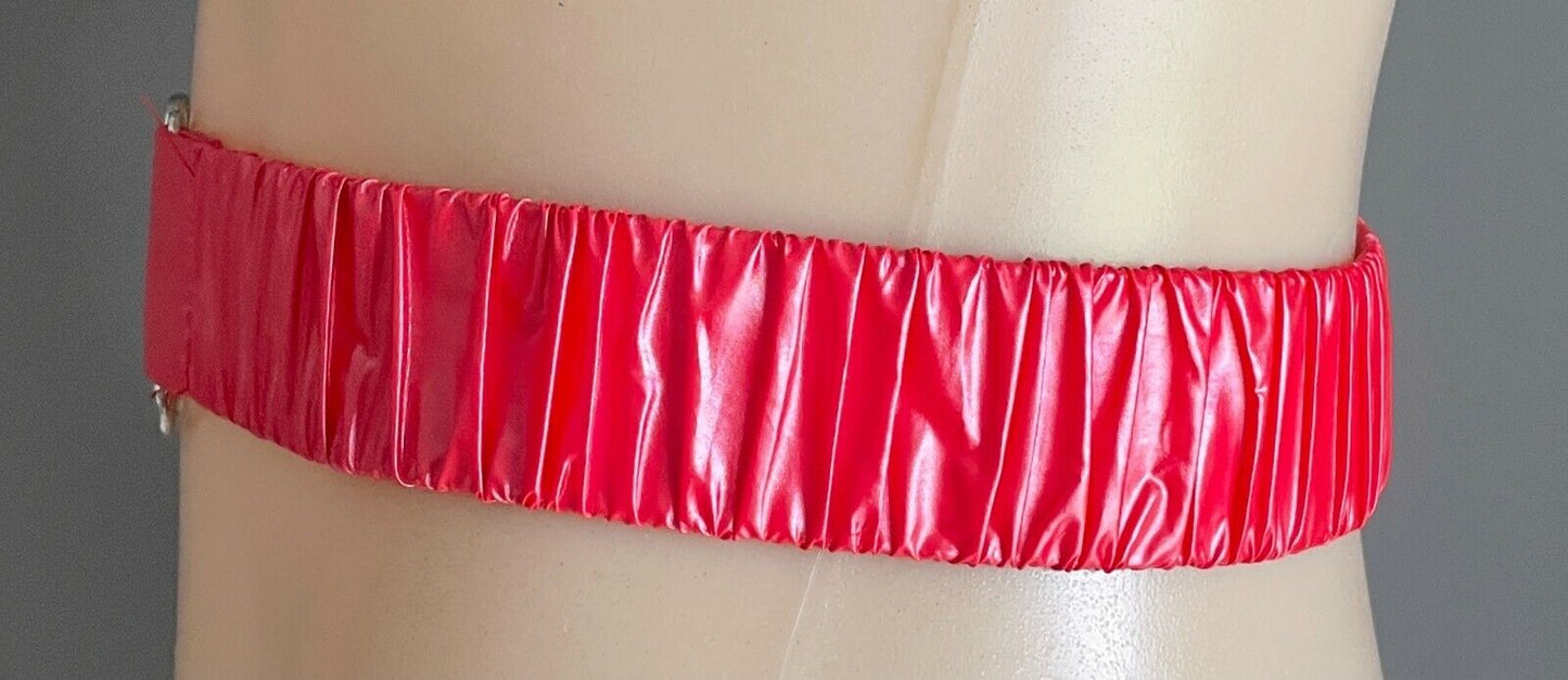 Ladies Belt Elastic Red PU Silver Tone Interlock Buckle Sz 8 10 Retro 1980’s