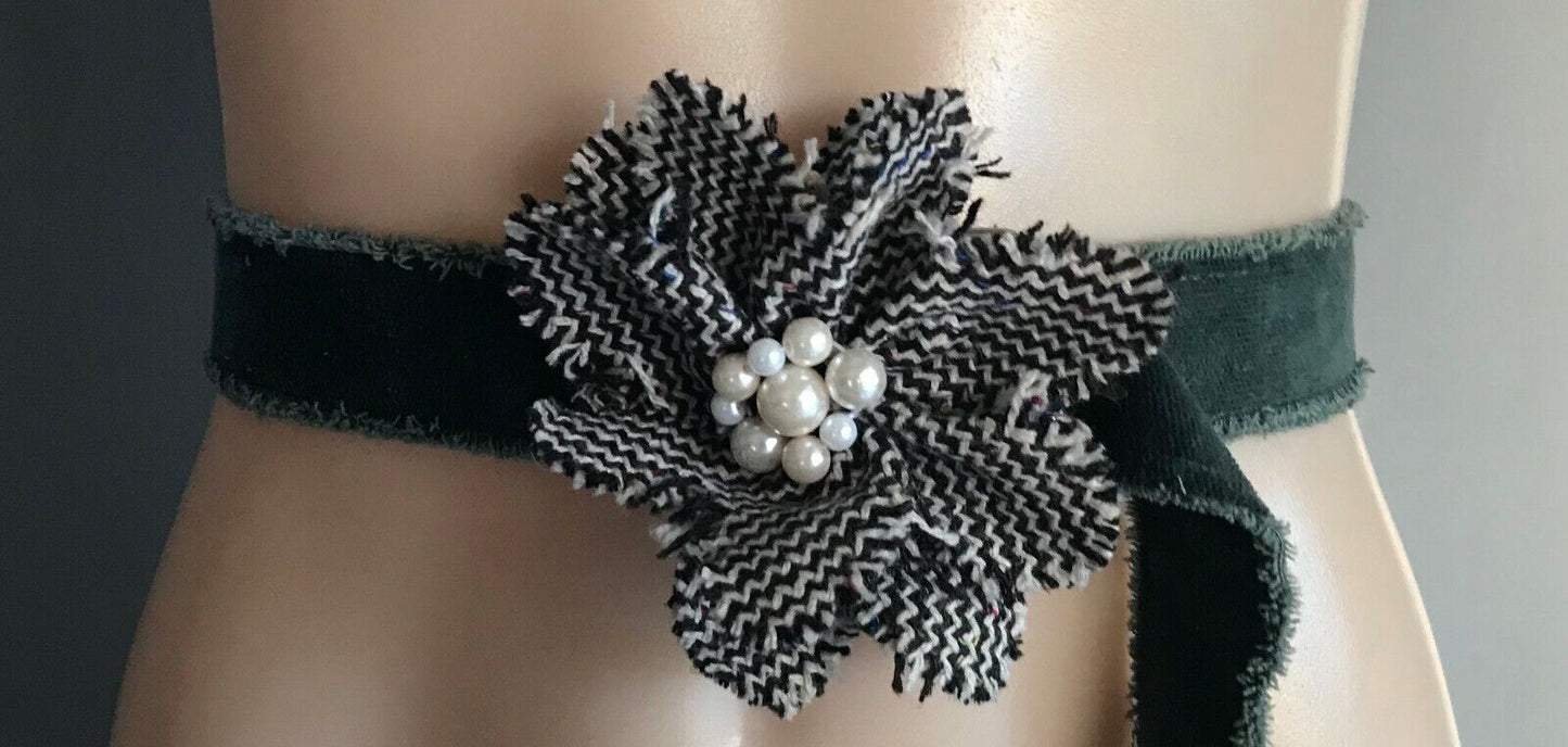 Ladies Belt Fabric 3.5cm Green Velvet Raw Edge w Floral & Pearl Trim 101cm Long