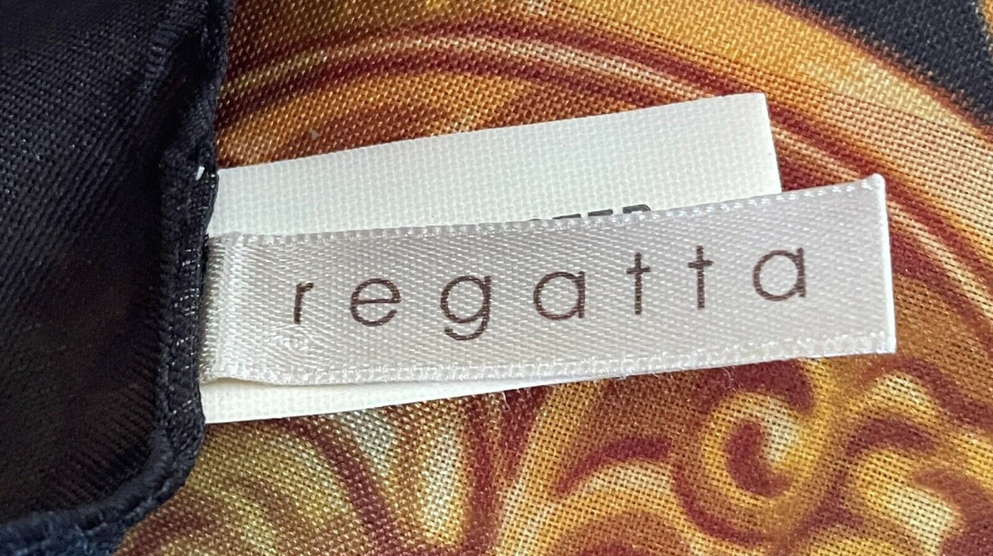 REGATTA Scarf Satiny Red Gold Black Chain & Charm Print Made in Italy Stunning!