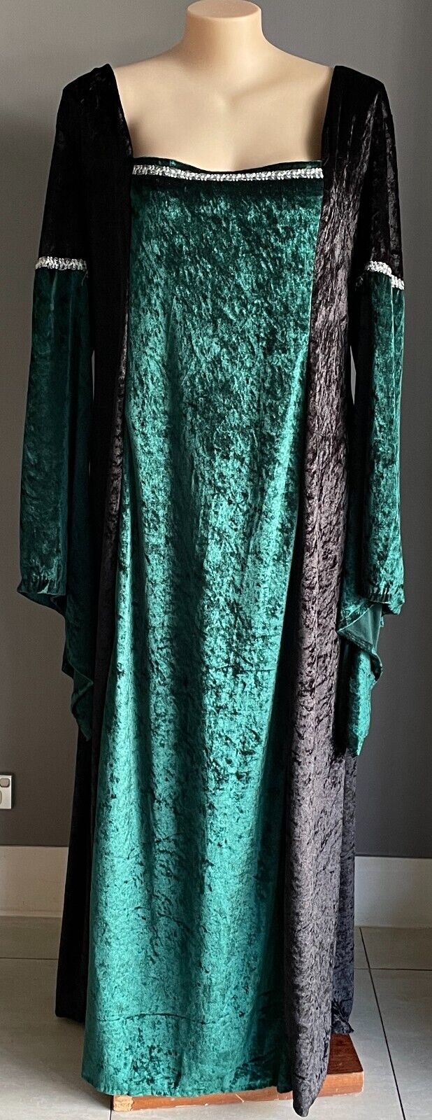 Medieval Costume Handmade Quality 2 Piece Green & Black Cos Play Plus Size 20-22