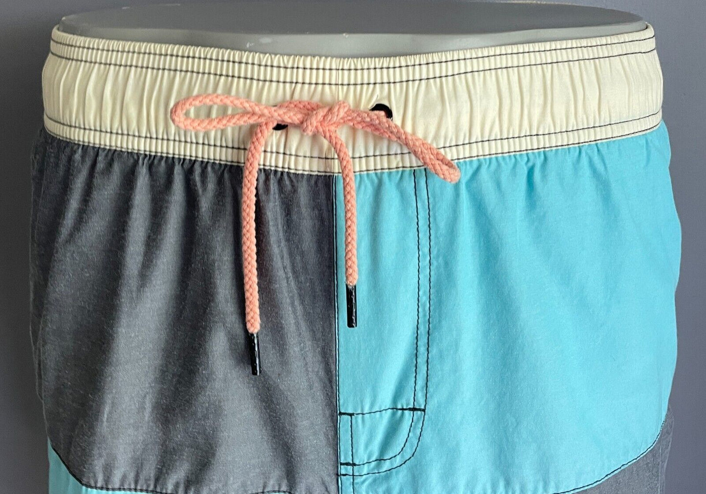 PIPING HOT Grey Blue Yellow Elastic Waist Swim Board Shorts Volley Mens Size L