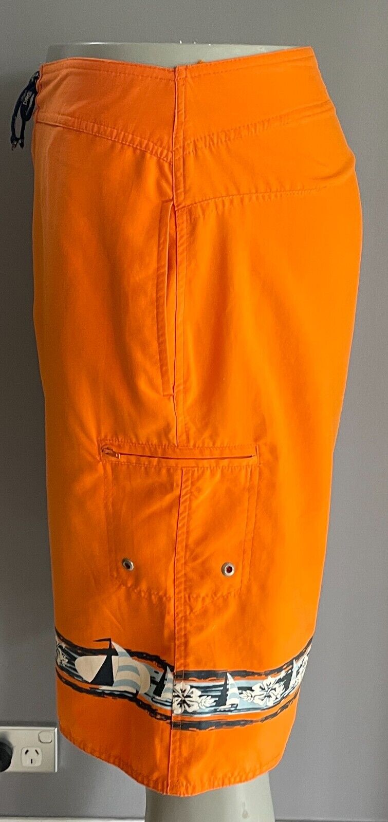 DAGI Board Shorts Orange Blue White Hawaiian Hibiscus Yachts Mens Size XL 98cm