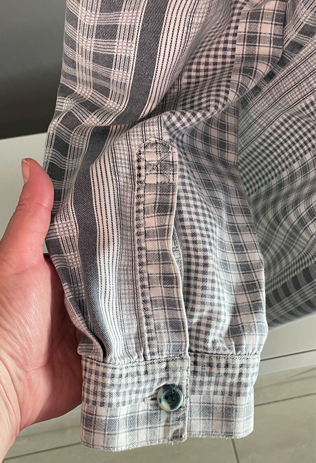 JAG Shirt Grey Wash and White Check Mens Size XXL Long Sleeves Vintage