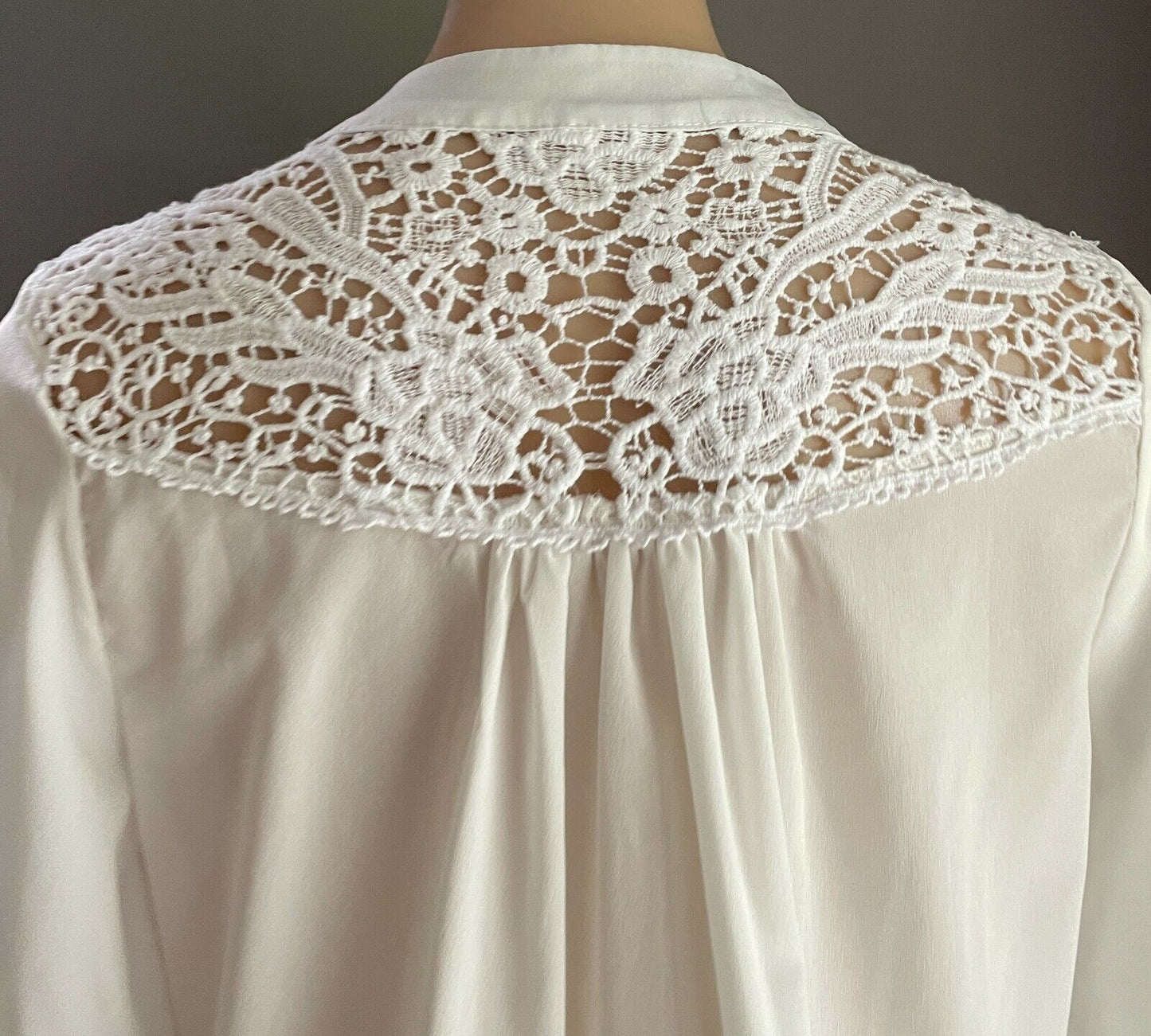 Vintage White Blouse W Lace Yoke Detailing at Chest Short Sleeve Top Sz L 12 NEW