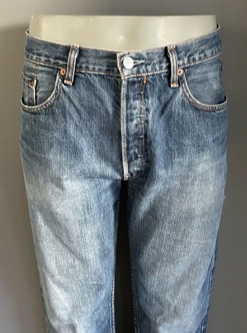 LEVI Strauss & Co Mens 502 Jeans Mid Blue Denim Tapered Leg Button Fly W36 L34