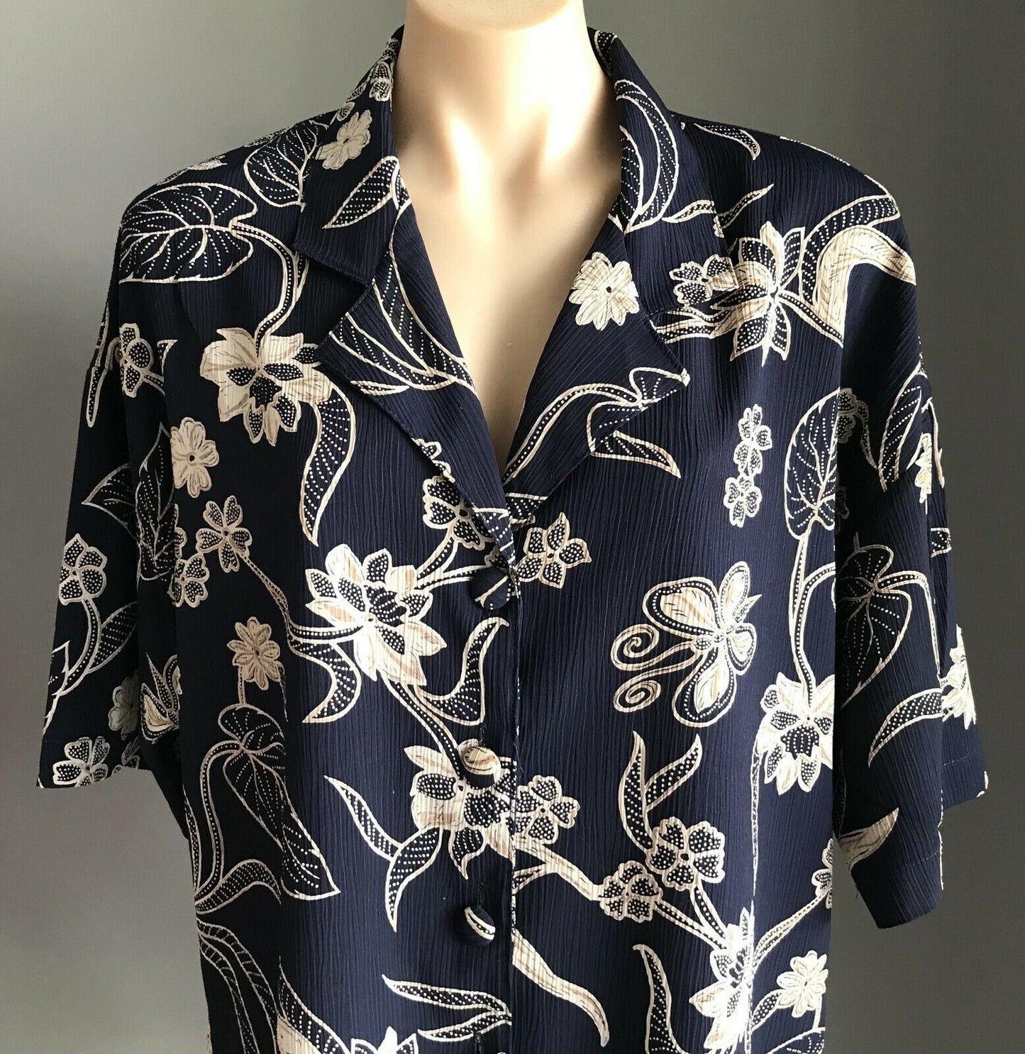 Vtg IMPRESSIONS Buttoned Blouse Navy Blue Taupe Floral Short Sl Shirt 12 NEW