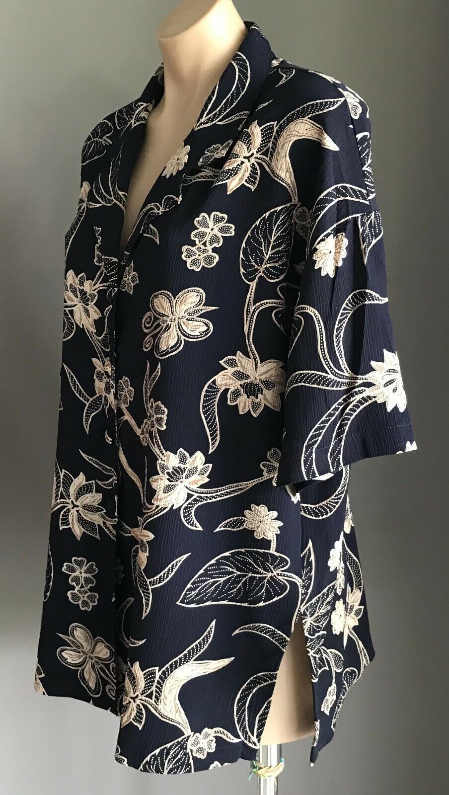 Vtg IMPRESSIONS Buttoned Blouse Navy Blue Taupe Floral Short Sl Shirt 12 NEW
