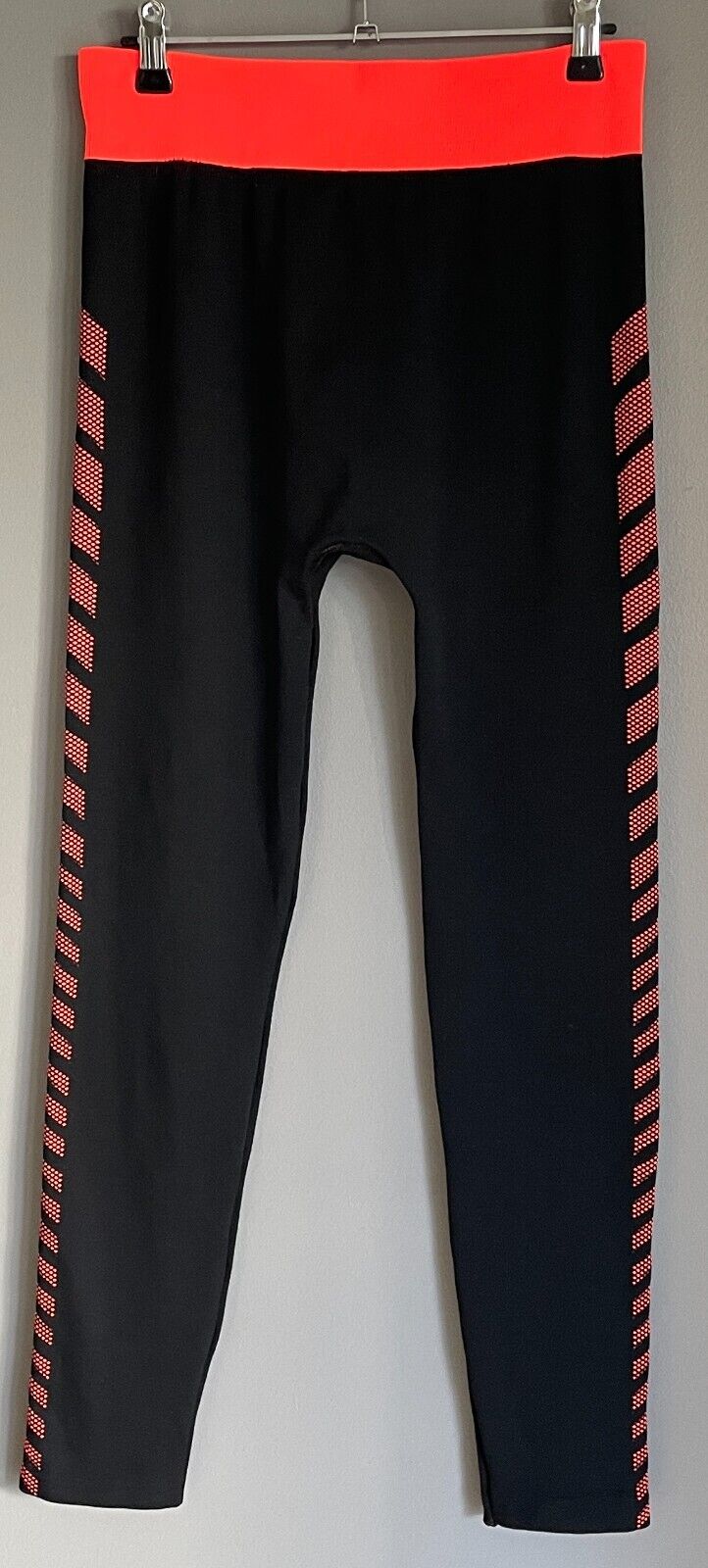 Leggings SPORTS Black & Neon Orange Trim Seamless Stretch Long Sz 12 NEW Active