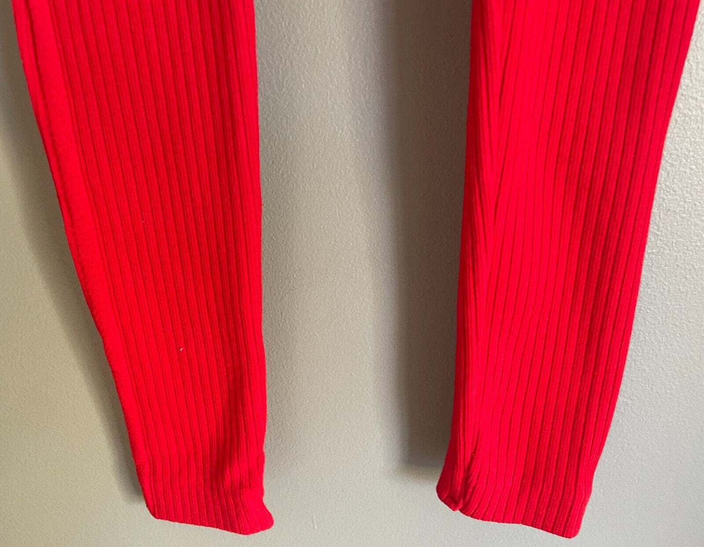 Leggings RED RIBBED Stretch Full Length Seamless Footless Ladies 6 8 NEW