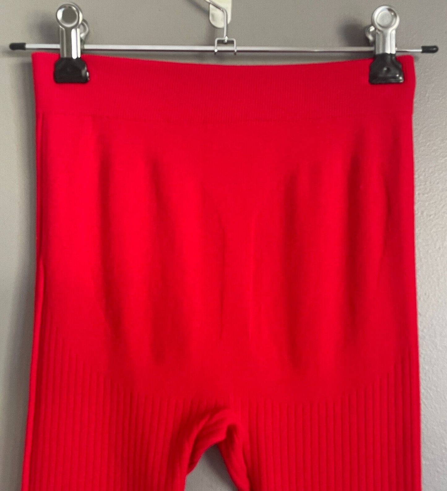 Leggings RED RIBBED Stretch Full Length Seamless Footless Ladies 6 8 NEW
