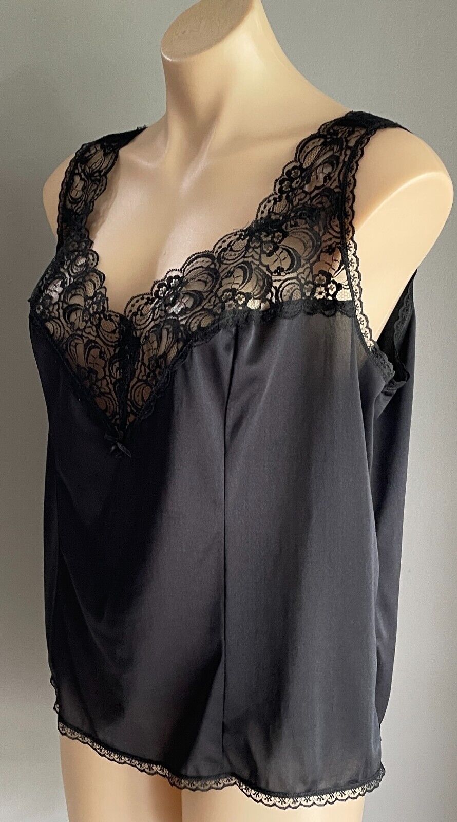 BRANDELLA Black Camisole Lace Trim Nylon Fabric Ladies Size 18 Cami