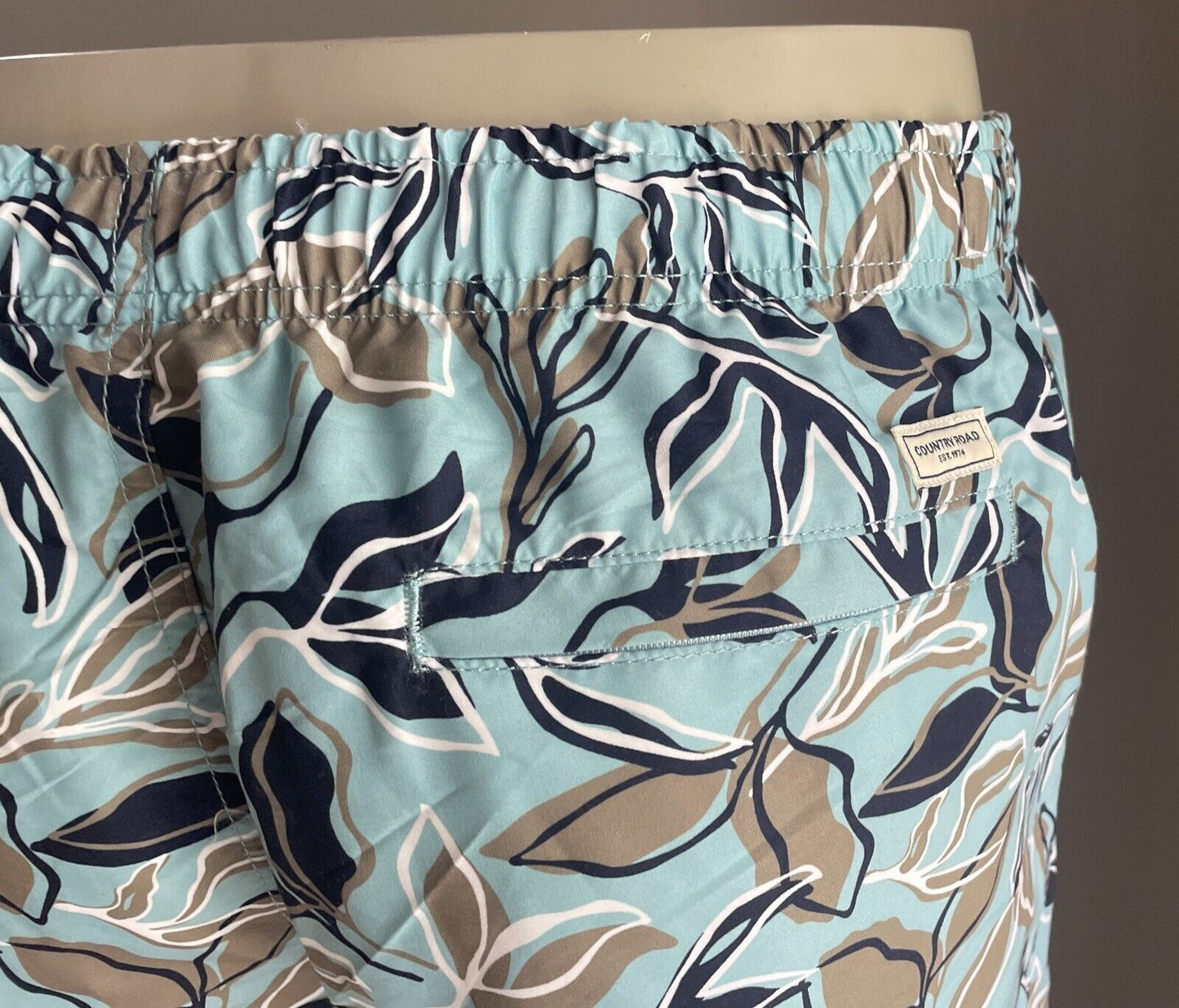 COUNTRY ROAD Board Shorts Swim Shorts Polyester Blue Leaf Print Mens Size L NEW