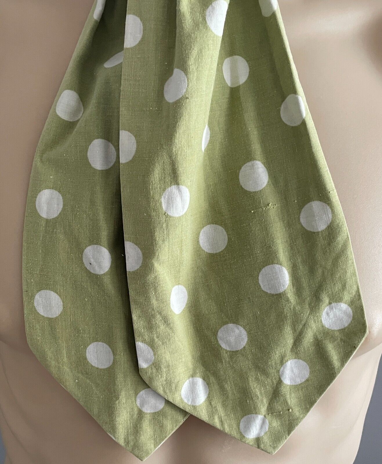 Mens Vintage ASCOT CRAVAT Green & White Polka Dot Neck Tie Self Tie Formal ITALY