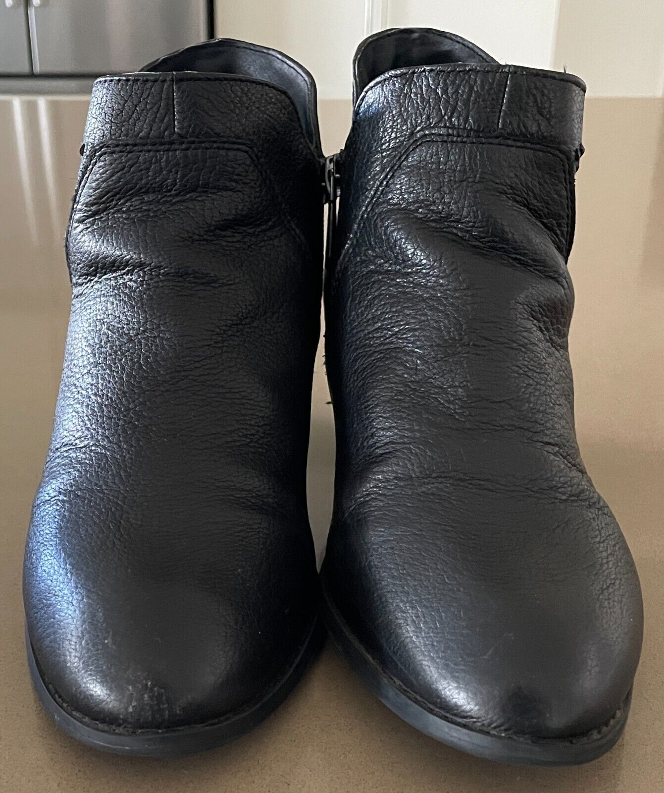 Ladies HUSH PUPPIES "Vonn" Ankle Boots Black Leather Almond Toe Block Heel Sz 8