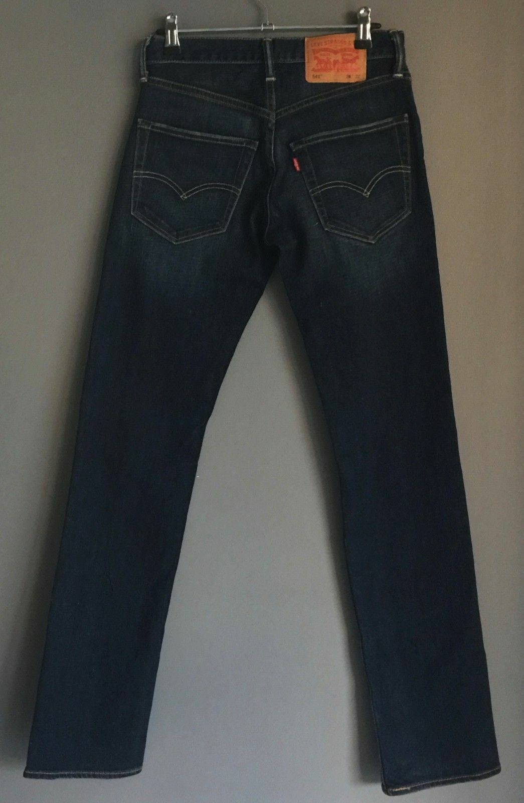 Mens LEVIS 541 Blue Denim Jeans Athletic Cut Straight Size 28W 32L Levi's NEW