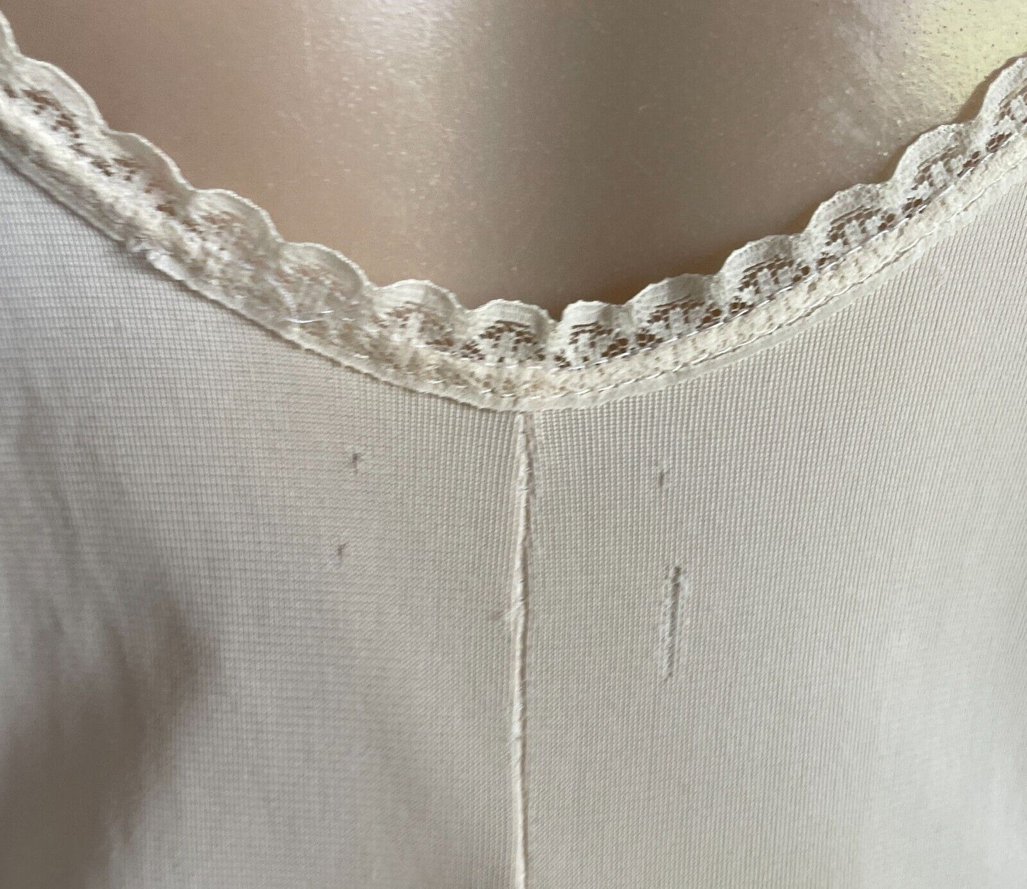 Vintage Petticoat Nylon Beige Lace Trim Full Slip Ladies Size 14