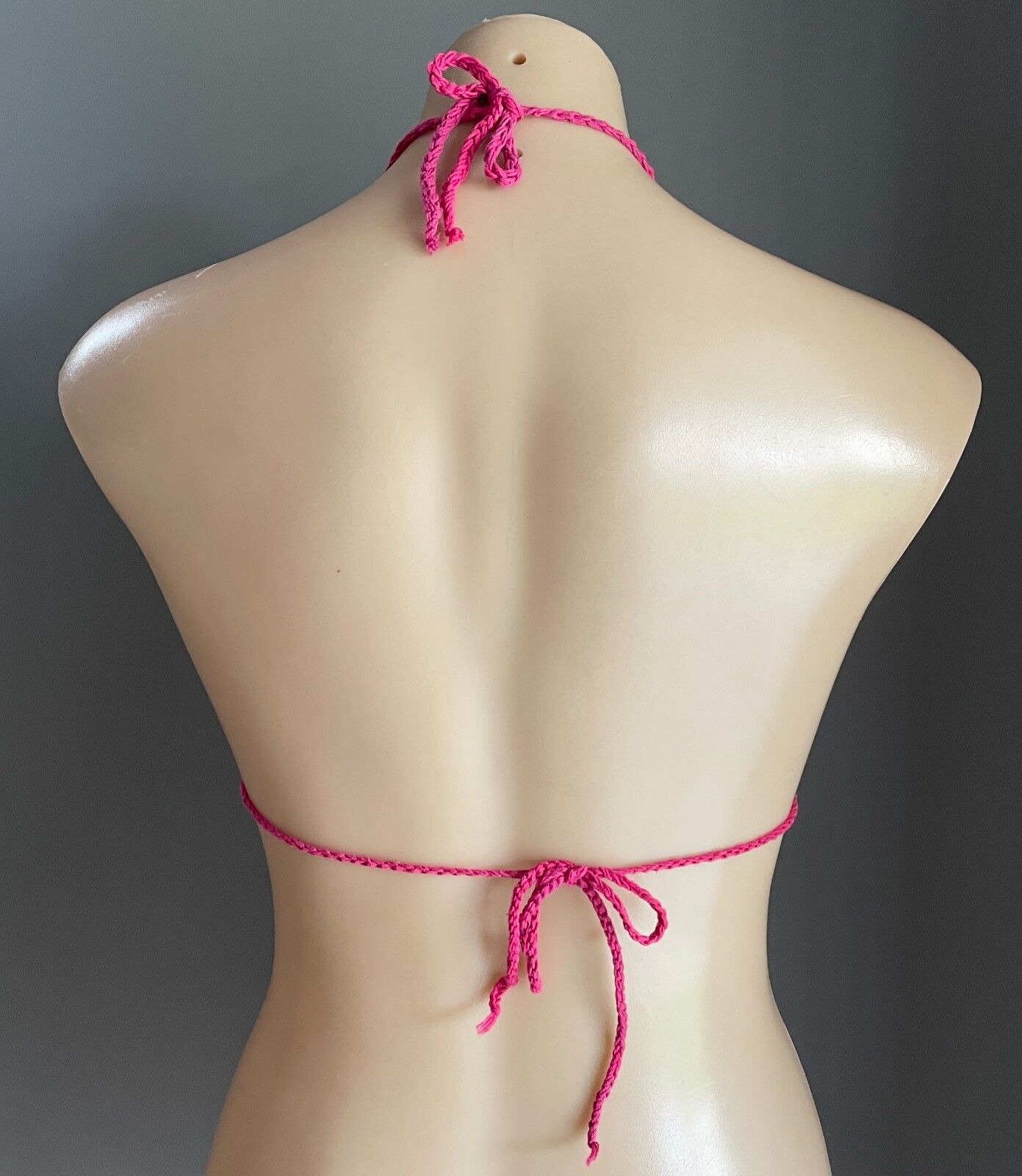Vtg 70s Bikini Top Triangle Bra ONLY Crochet Pink Halter Neck Size 10 12 Knit