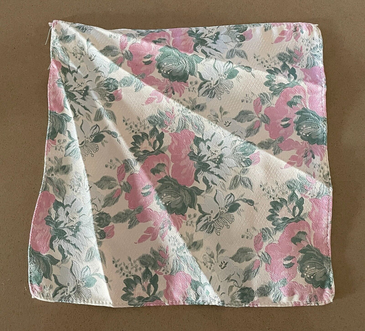 Mens Pocket Square NATIONAL FORMALWEAR GROUP Silver Pink Green Floral Tie NEW