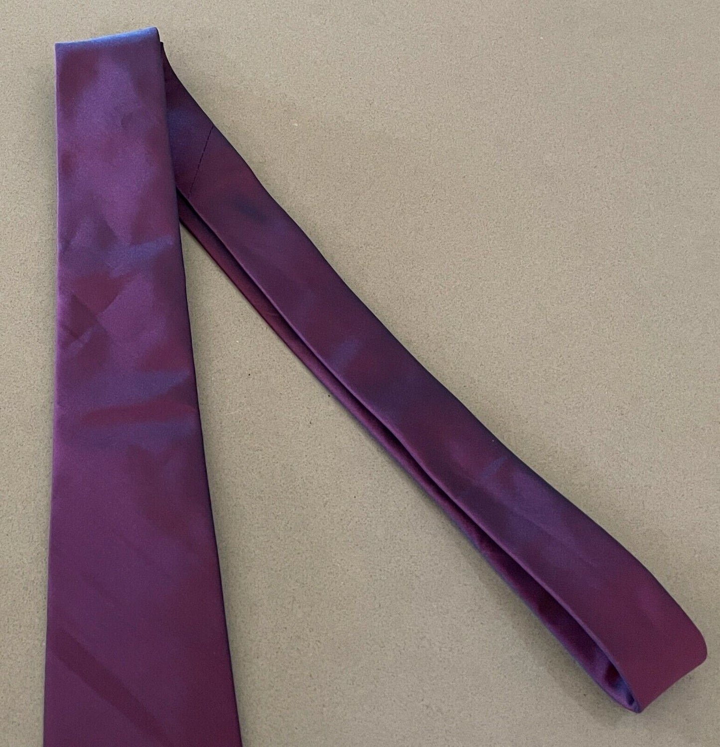 Mens Tie THE COLLECTION DEBENHAMS Iridescent Burgundy Thin NeckTie 7.5cm Wide
