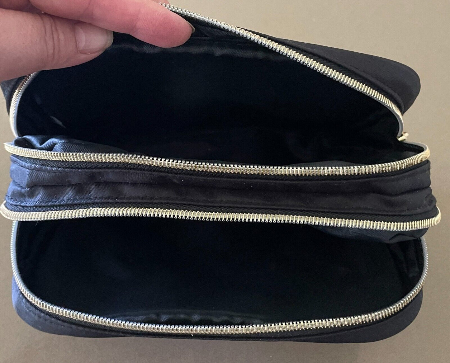 Makeup Bag MODELS PREFER Wet Pack Black Quilted Zip Closure Easy Care Nylon NEW