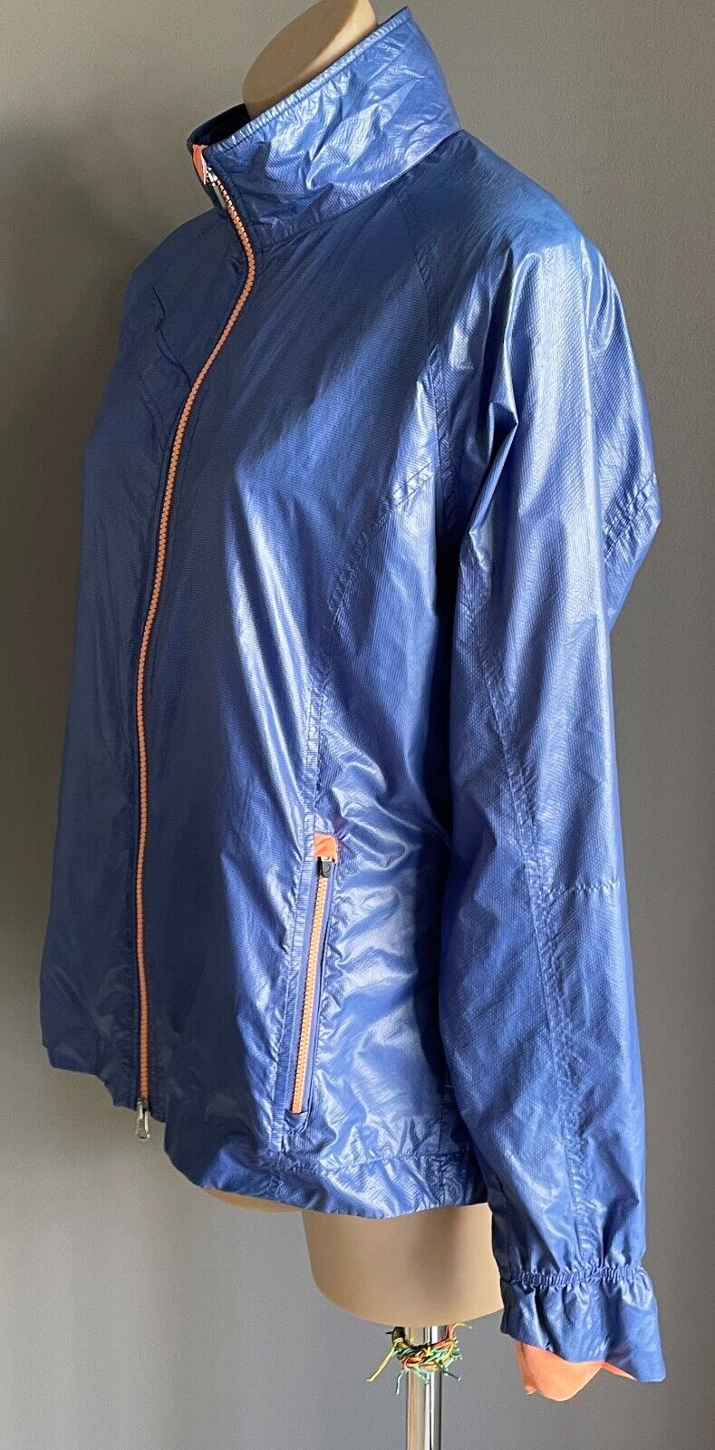 ZERO RESTRICTION Jacket Blue & Coral Trim Zip Front Wind Breaker Size L Golf