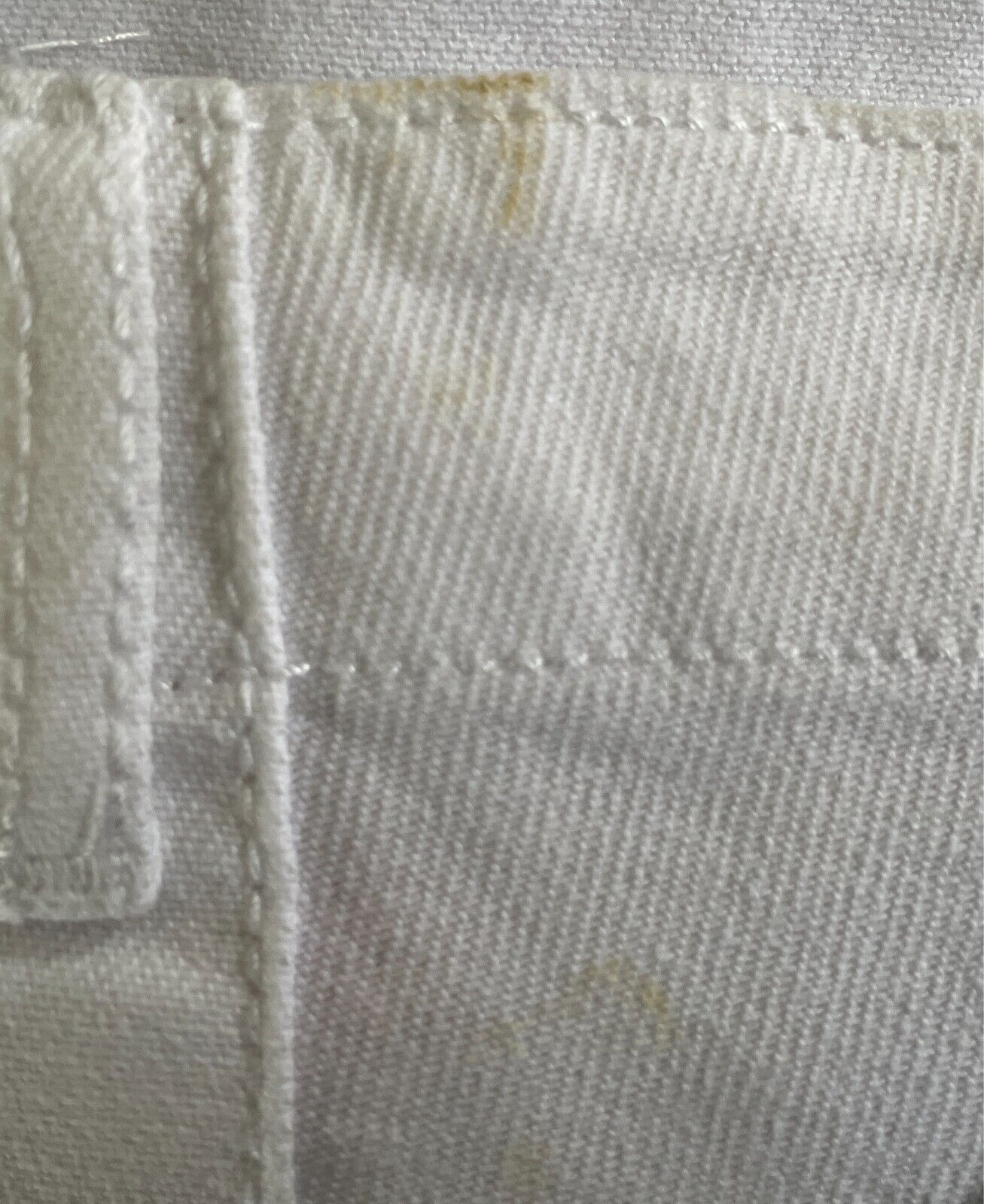 ENVIOUS White Skinny Leg Cropped Denim Jeans Size 12 Distressed at Pockets