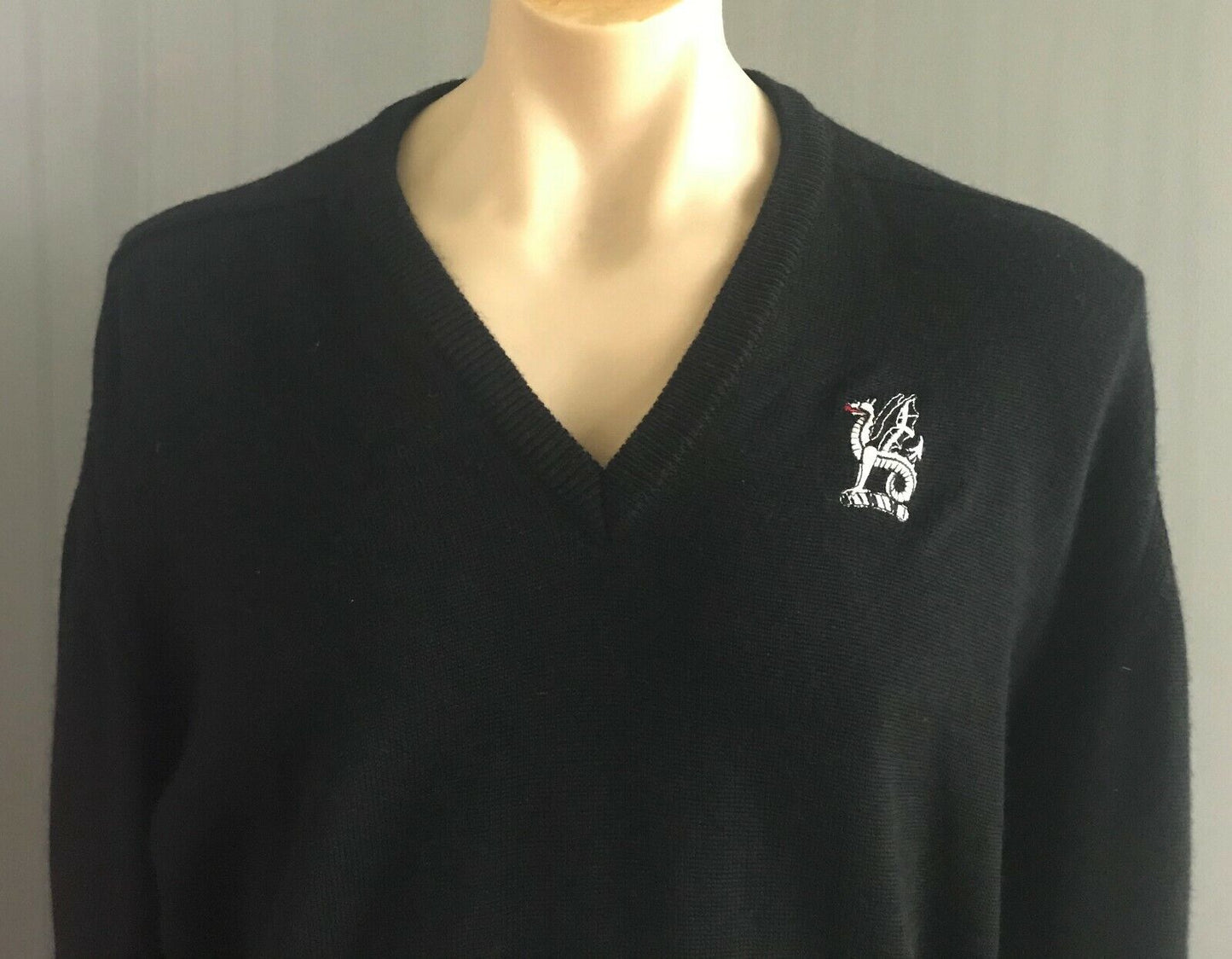 KNIT JUMPER Dragon Logo Sweater Black V-Neck Long Sleeve Mens Size XXXL 126cm