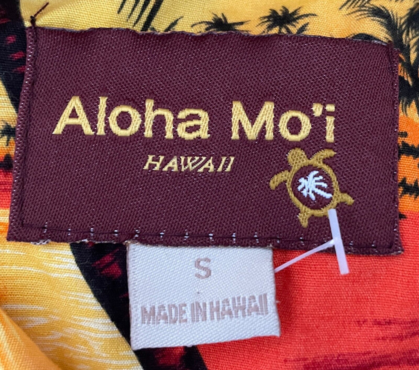 ALOHA MO'I Hawaiian Shirt OrangeYellow Red Black Surf Board Print Size S
