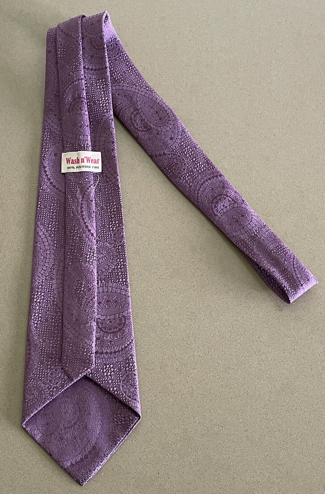 Vintage Lavender Paisley Print NeckTie 1970s 1980s Mens WASH n WEAR Neck Tie