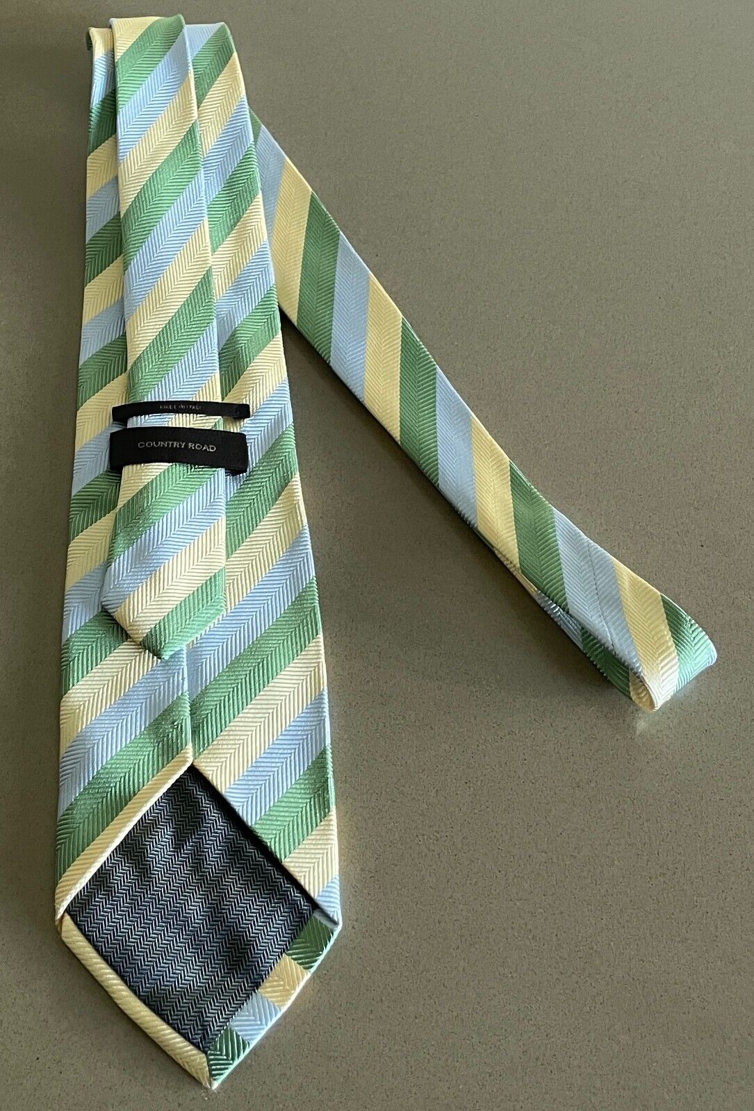 COUNTRY ROAD Silk Tie Neck Pale Yellow Blue Green Stripe Mens