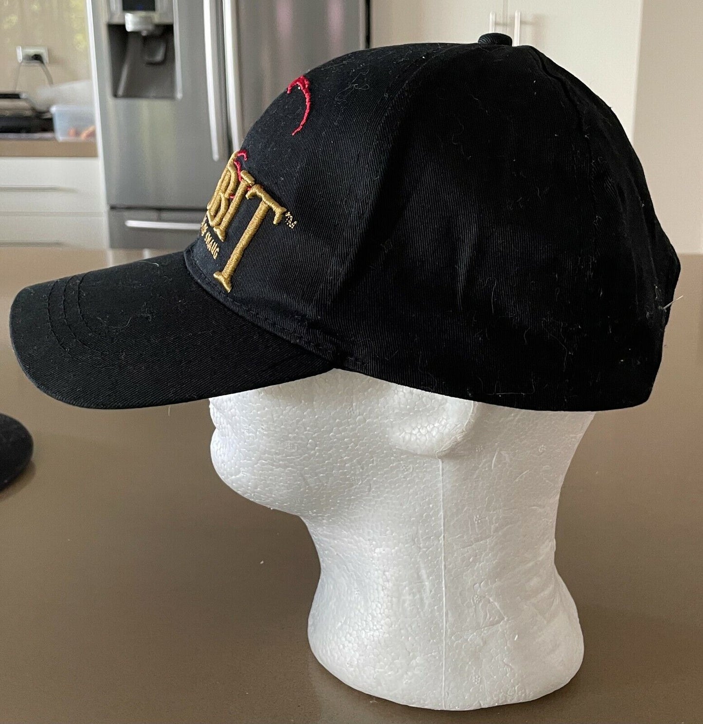 'THE HOBBIT The Desolation of Smaug" Black Curved Brim Cap Hat Trucker 59cm
