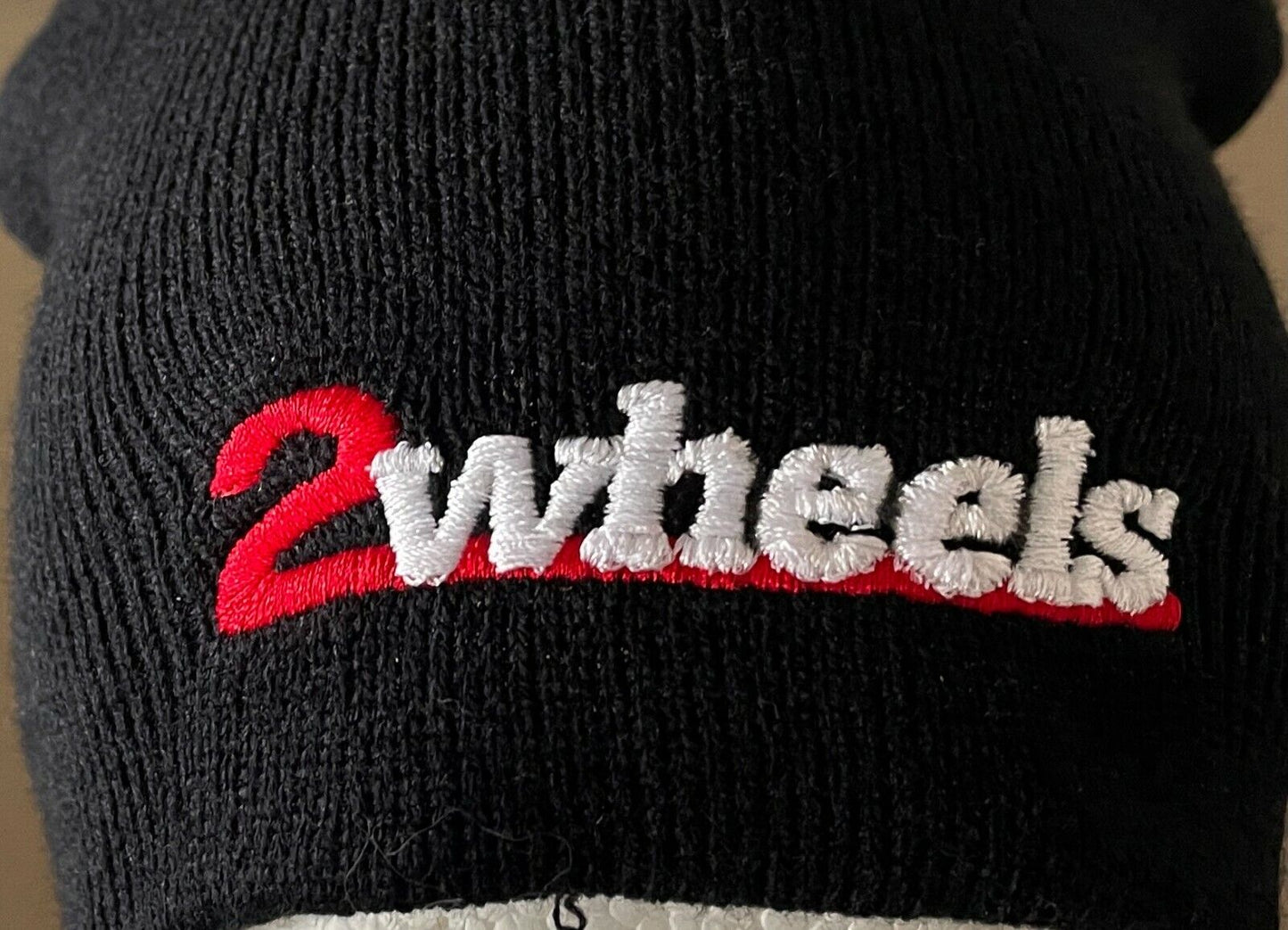 2 WHEELS Knit BEANIE Black Stretch Unisex Snow Travel Skater Tradie Hat Cap NEW
