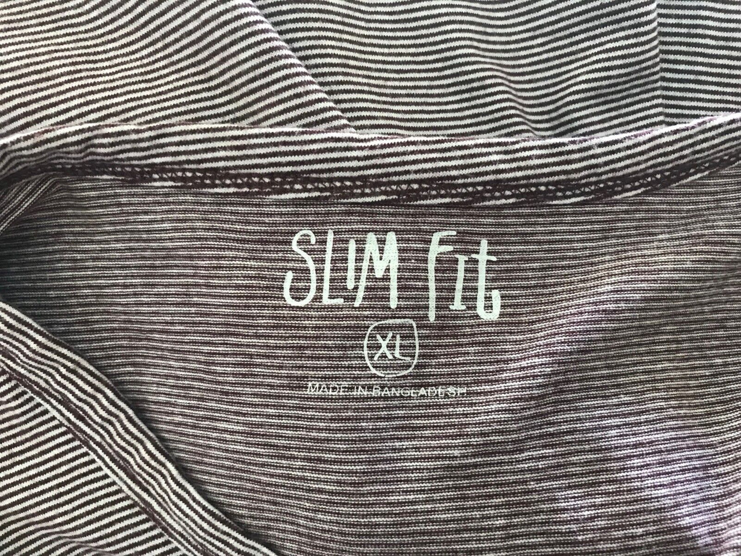 Mens T-Shirt XL KMART Maroon White Stripe Slim Fit Short Sleeve Henley Tee
