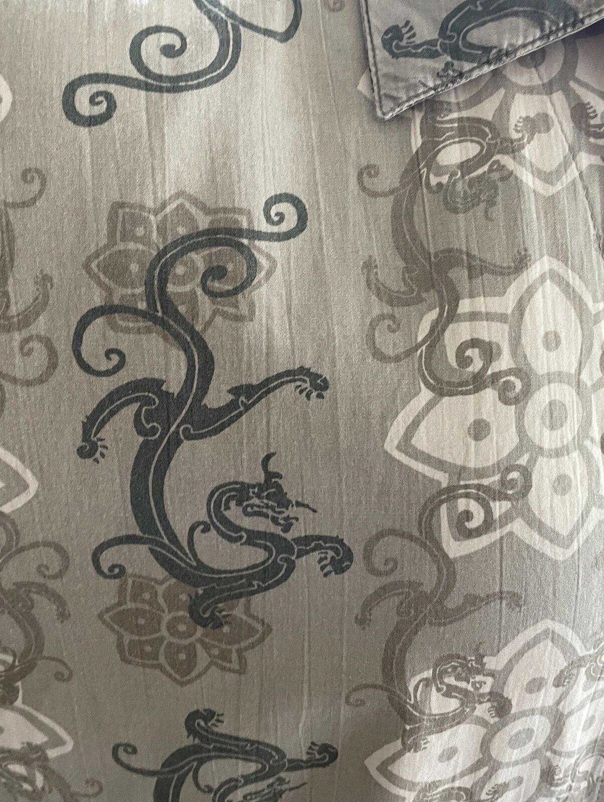 NO FEAR Shirt Button Short Sleeve Beige Taupe Off White Grey Dragon Mens Size S