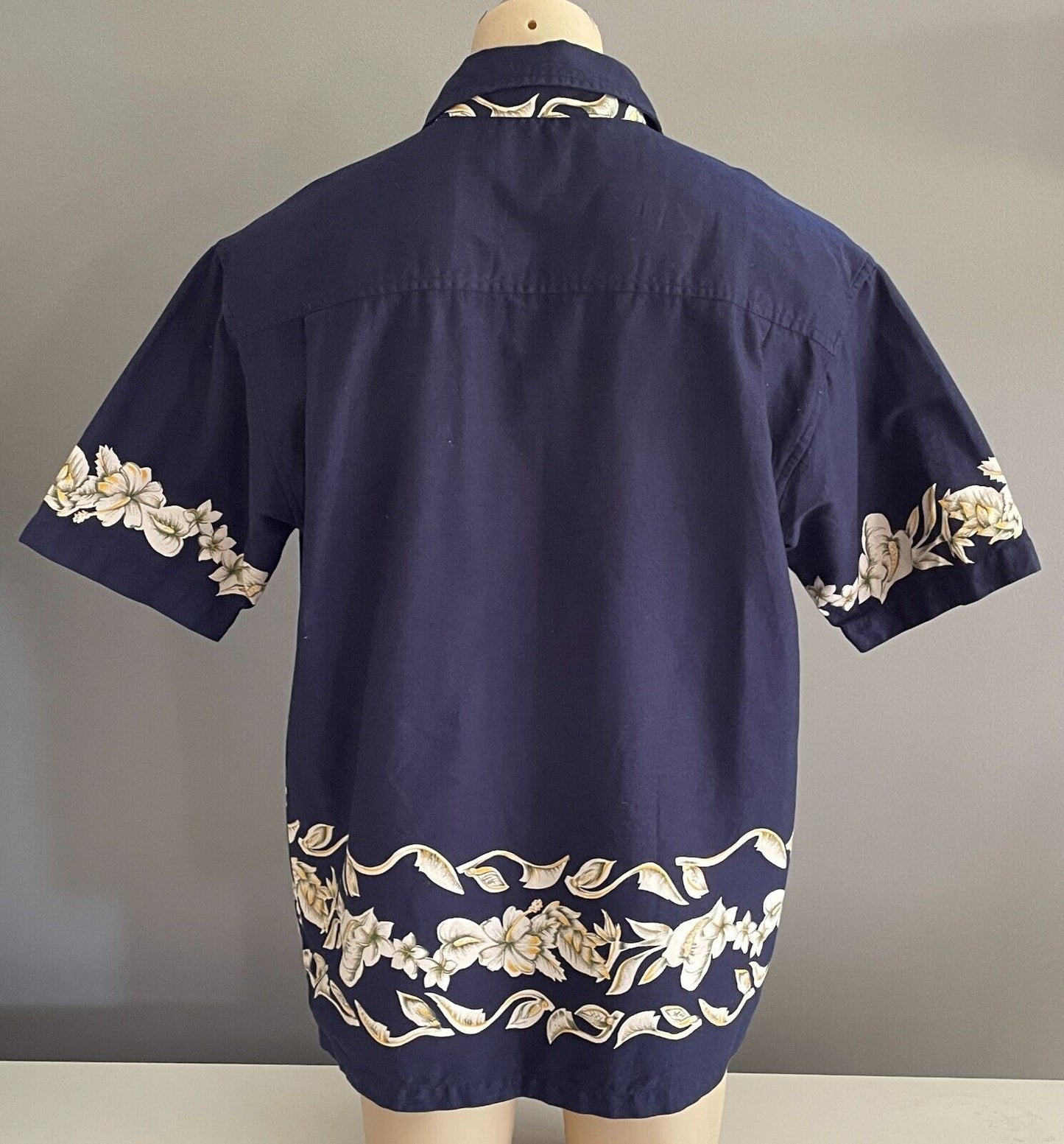 Mens ROAR Hawaiian Shirt Short Sleeve Navy & Tropical Floral Size L Cotton 120cm