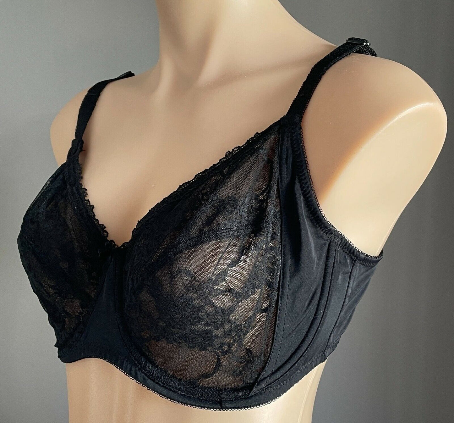 KMART Bra 20D Black Floral Lace Underwire Ladies Plus Size 20 D K Mart
