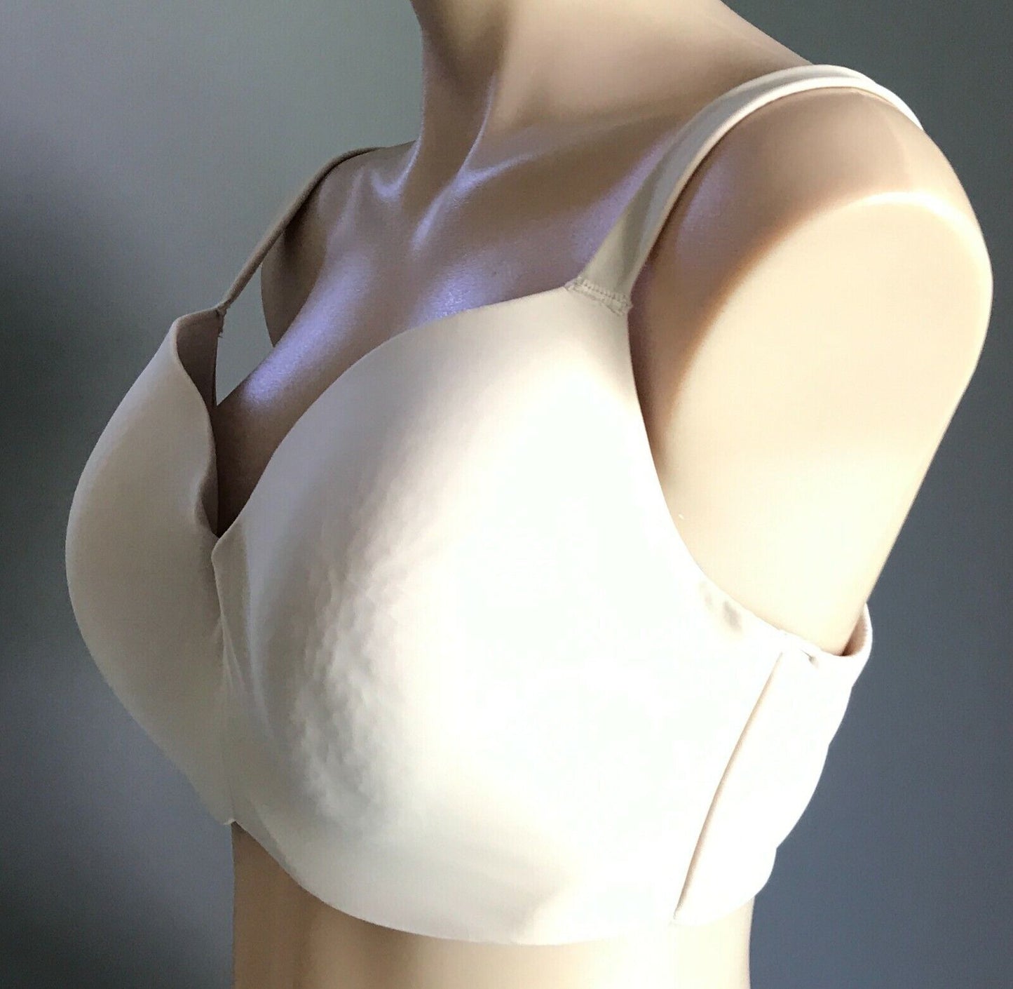 KMART Bra 18D Beige Underwire Smooth Bra Ladies Plus Brassiere Size 18 D K Mart