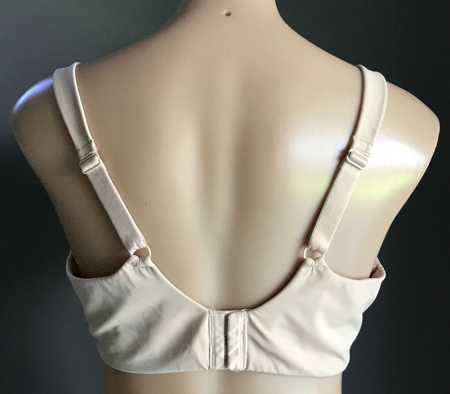 KMART Bra 18D Beige Underwire Smooth Bra Ladies Plus Brassiere Size 18 D K Mart