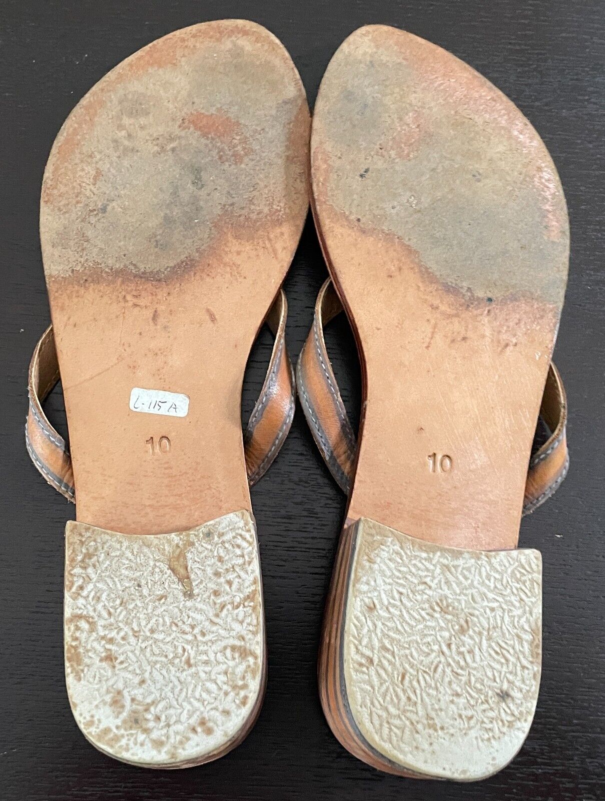 Tan Leather Slip On Sandals Small Heel w Bead Trim Star Motif Shoes Size 10