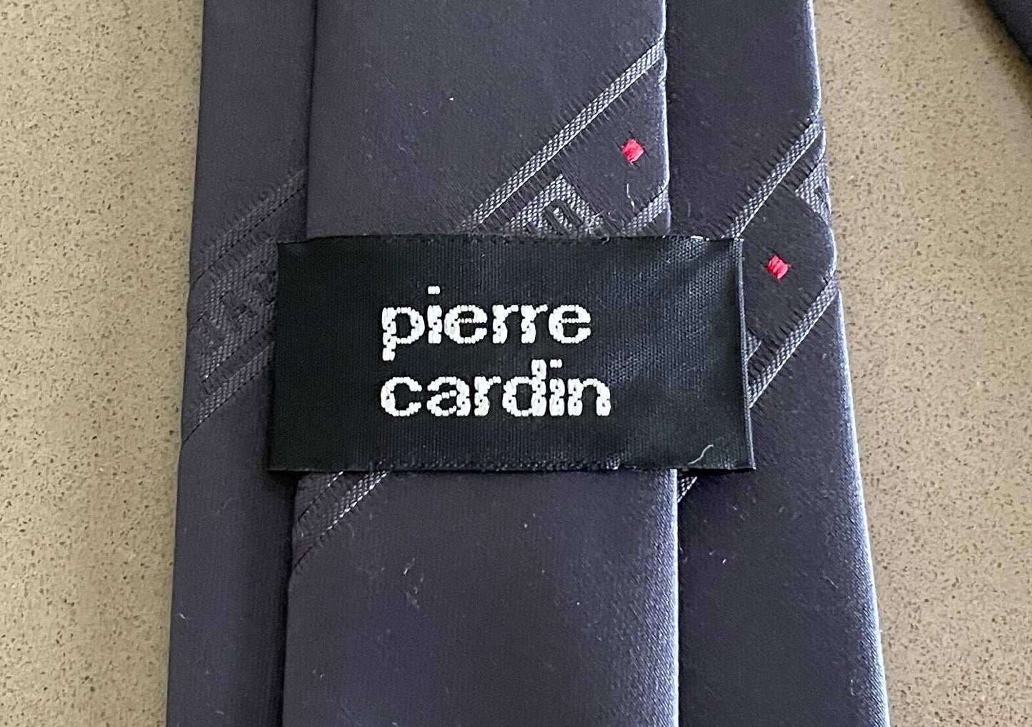 Vintage PIERRE CARDIN Grey & Red Trim UAP ASSURANCES Logo Print Neck Tie