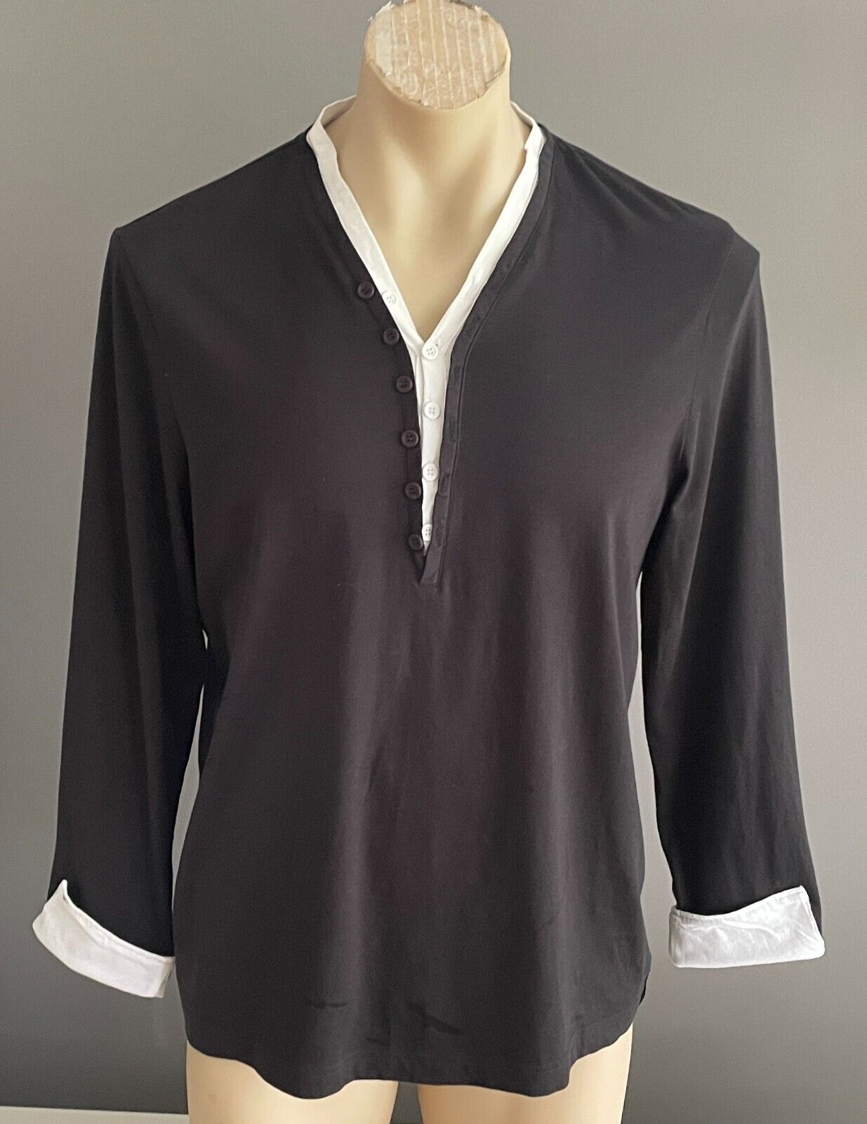 Mens SABA Top Black & White Trim Henley Style Long Sleeve Size L Stretch Fabric