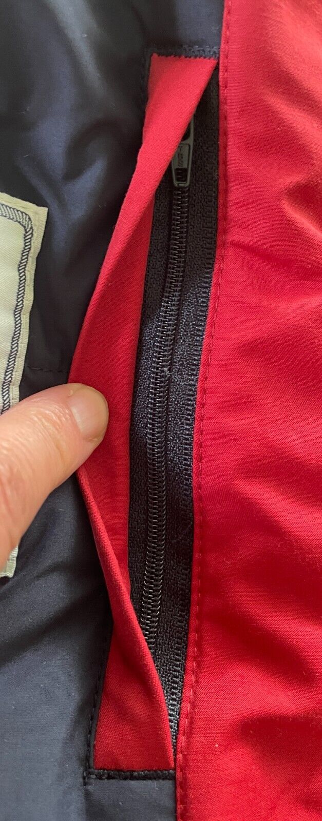 M J BALE Voyager Collection Mens Size M Red Navy Dray Gilet Vest Jacket Full Zip