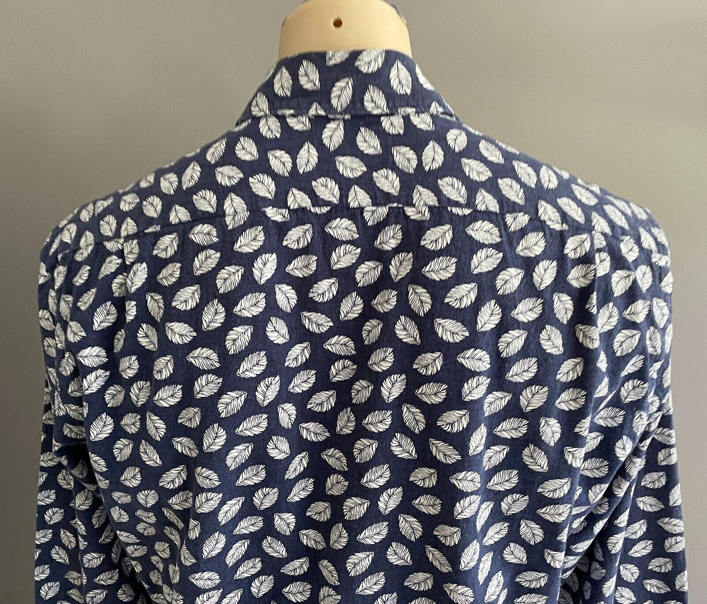 MJB Cuban M J BALE Shirt Linen Blend Blue White Leaves Long Sleeve Mens Size M