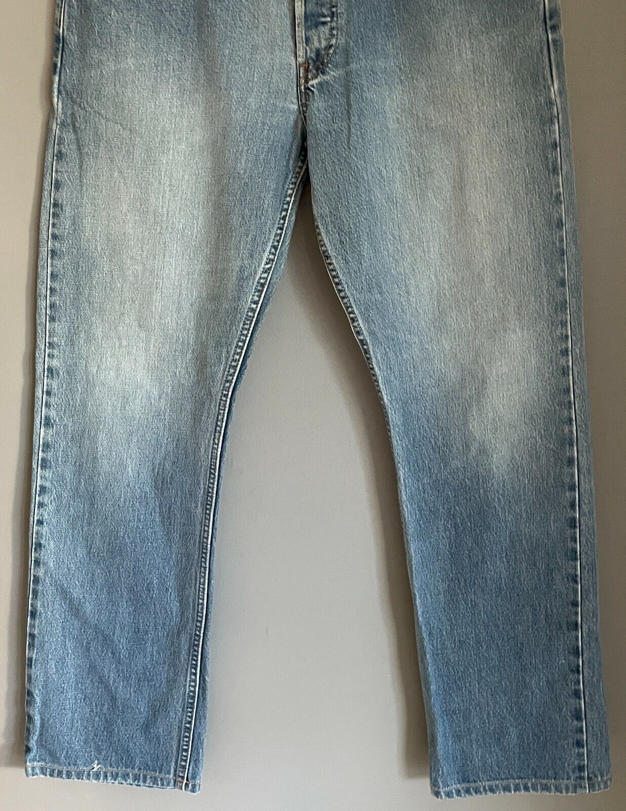 Mens LEVI'S 502 Jeans Faded Blue Denim Long Straight Leg Size Waist 84 LEVIS