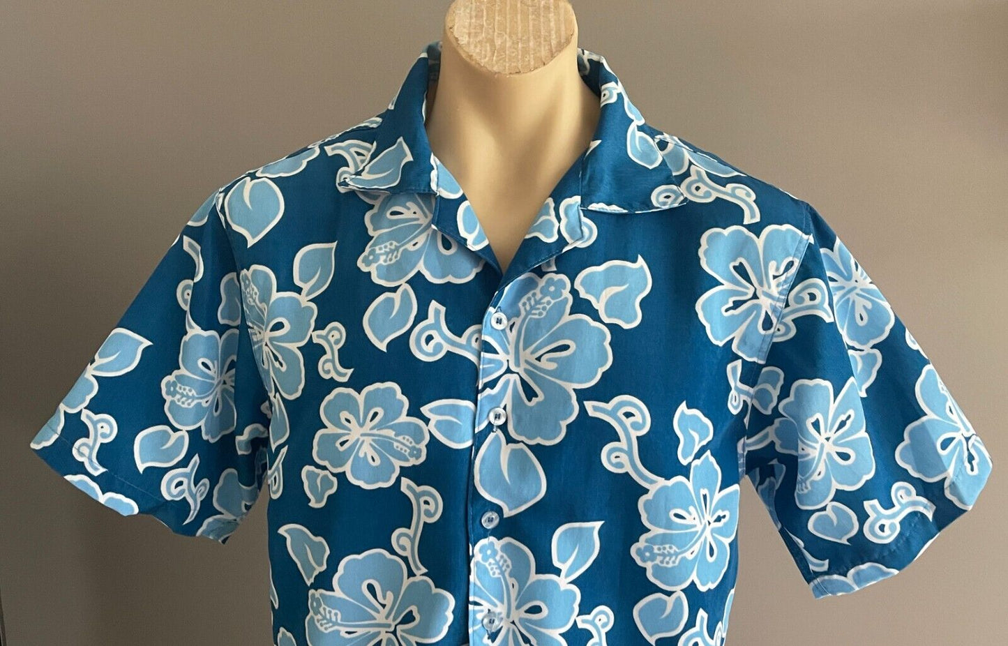 MOGUL Hawaiian Shirt Short Sleeve Mens Size M Blue & White Tropical Print