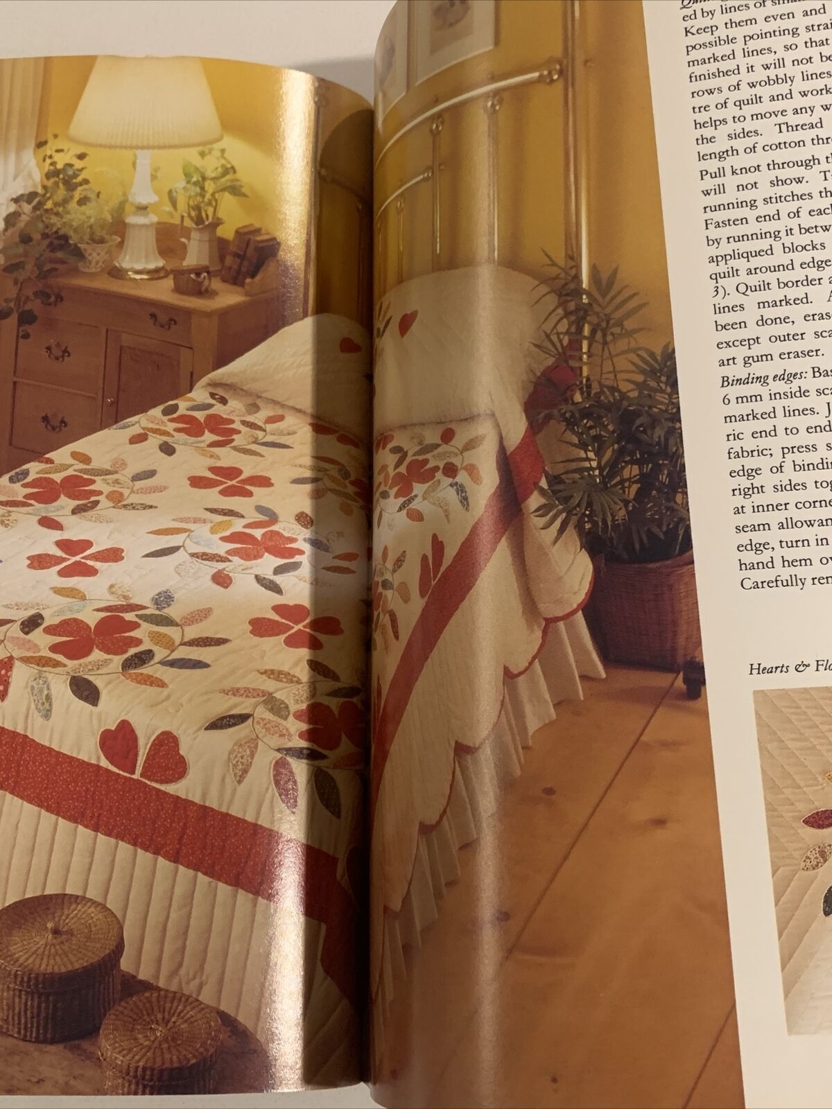 TREASURY OF PATCHWORK Applique & Quilting Book Family Circle Cushions Kimono PB