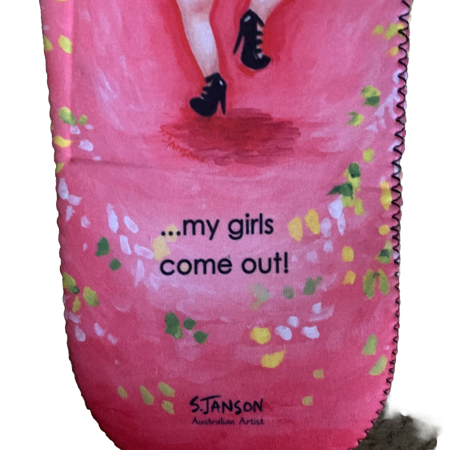 WINE SAC ‘ Girls Are Out’  Sue Janson Australia Design Neoprene Novelty Gift NEW