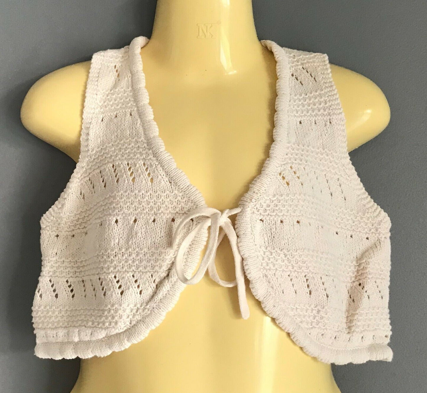 BARDOT JUNIOR Knit Jacket Vest Ivory Sleeveless Tie Front Size 2 Boho