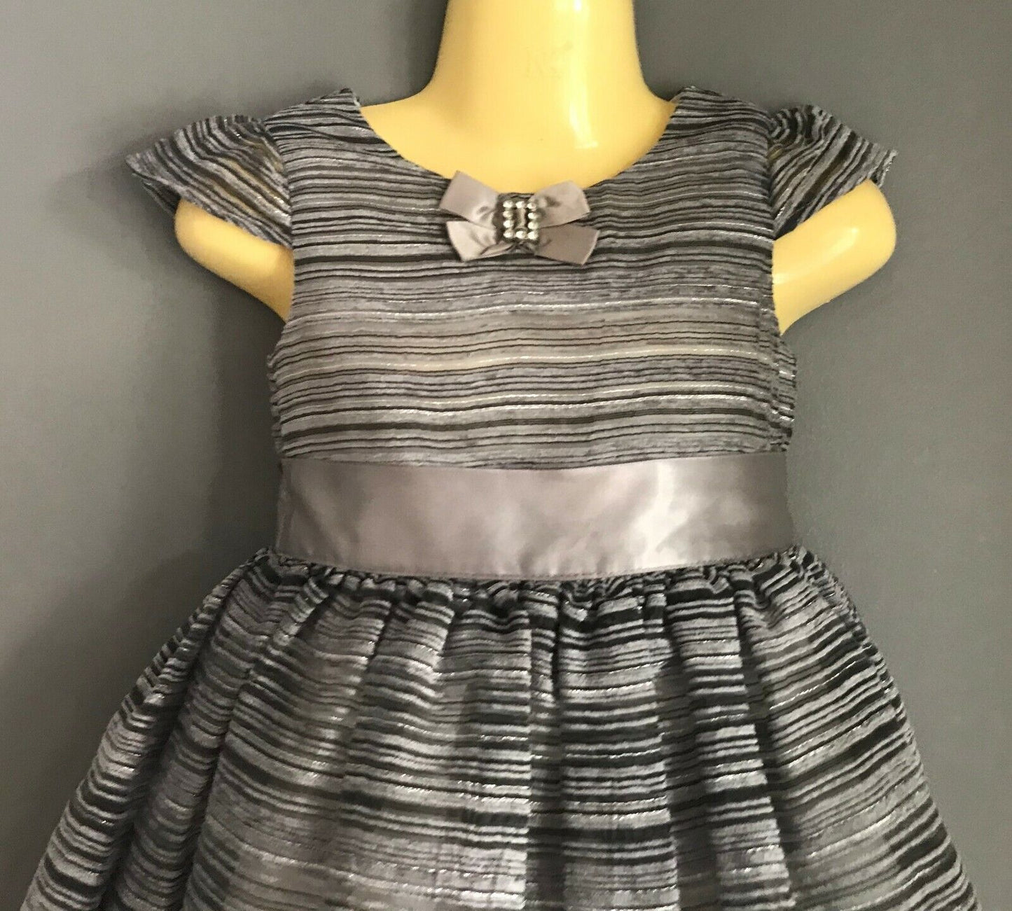 Baby Girl ORIGAMI Flower Girl Dress Grey & Silver Tie Back Party Formal Size 2
